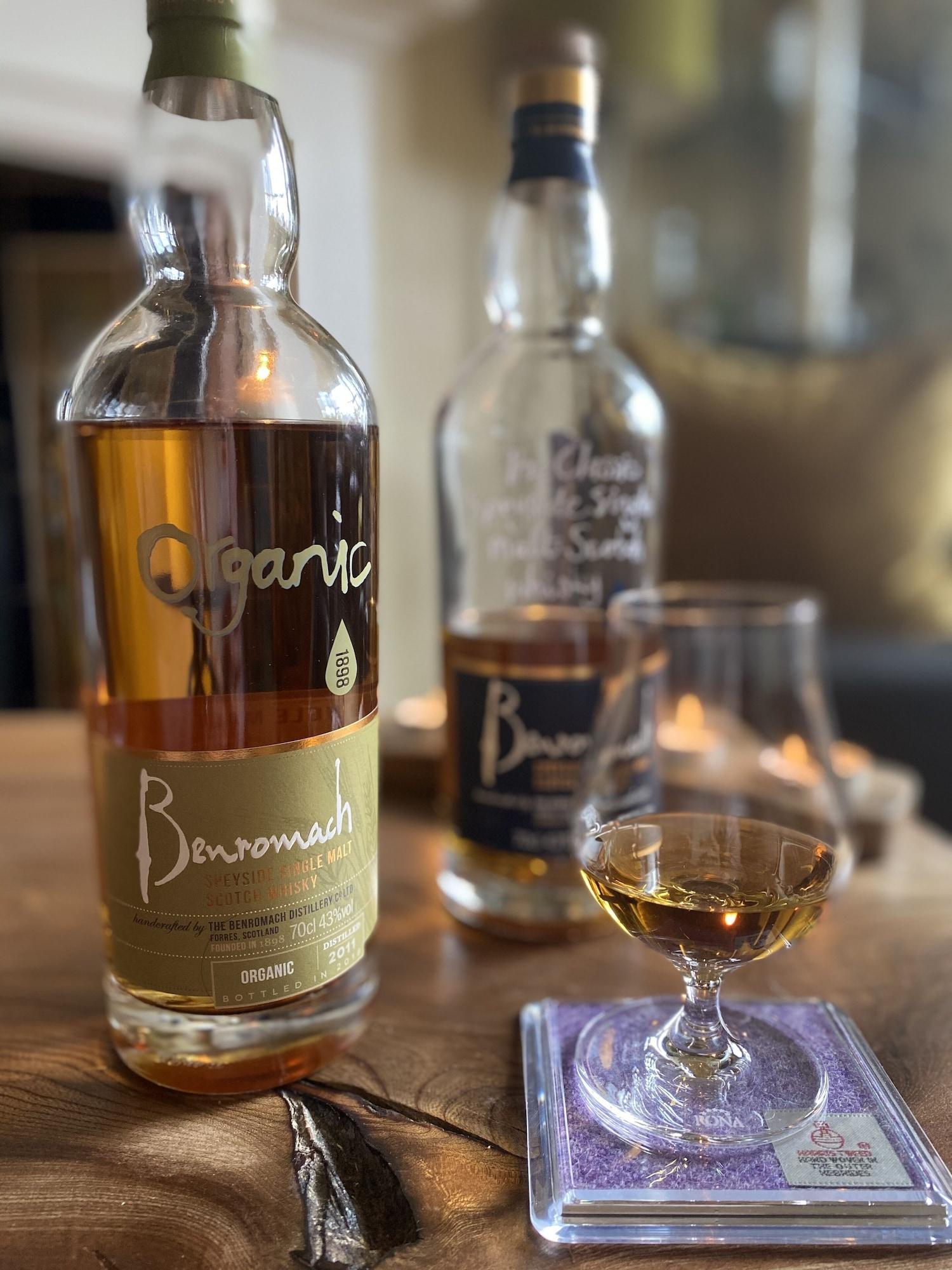 Bar/Salón Cawdor House