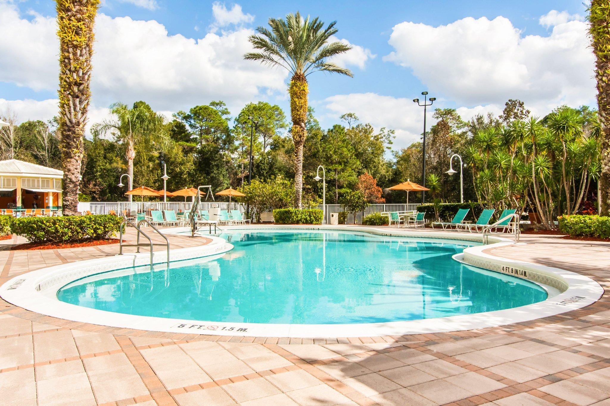 Hotel Comfort Suites Maingate East