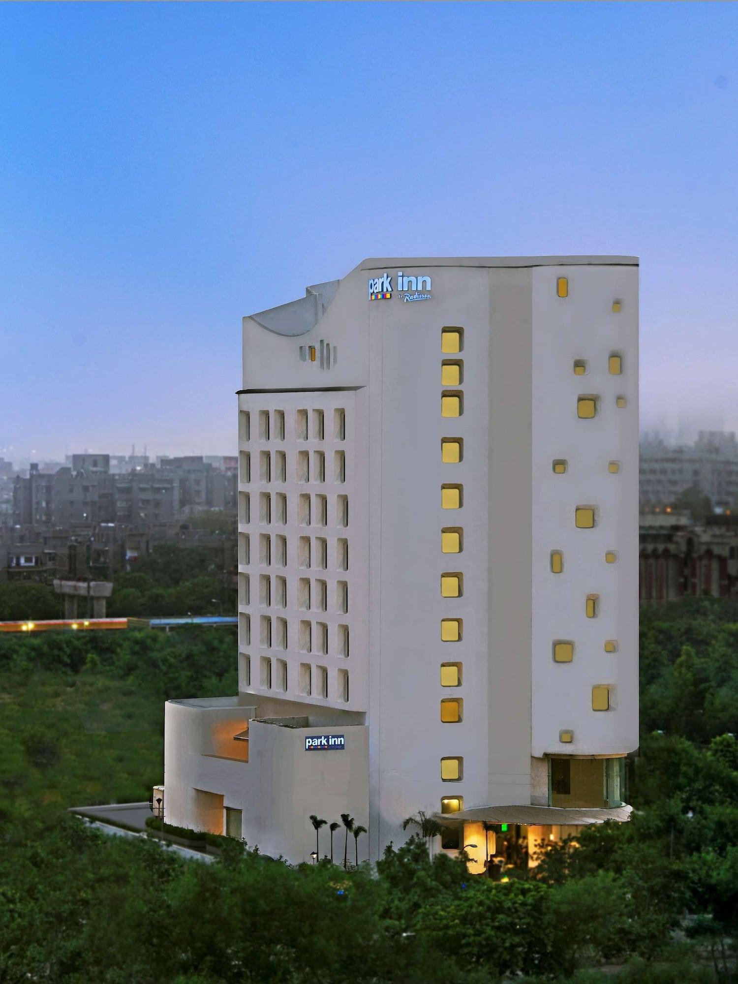 Vista Exterior Park Inn by Radisson New Delhi IP Extension
