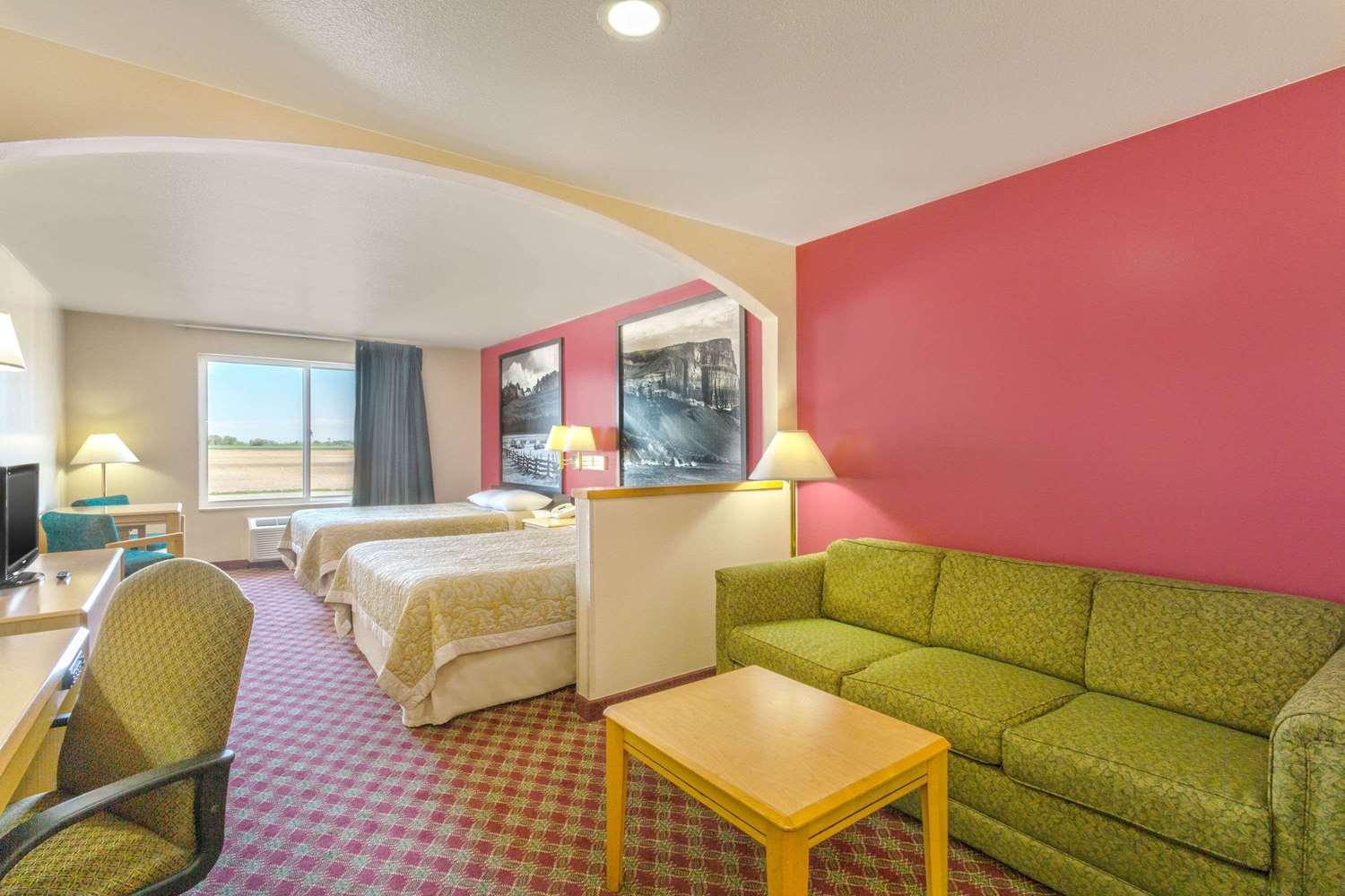 Suite Super 8 by Wyndham Heyburn/Burley Area