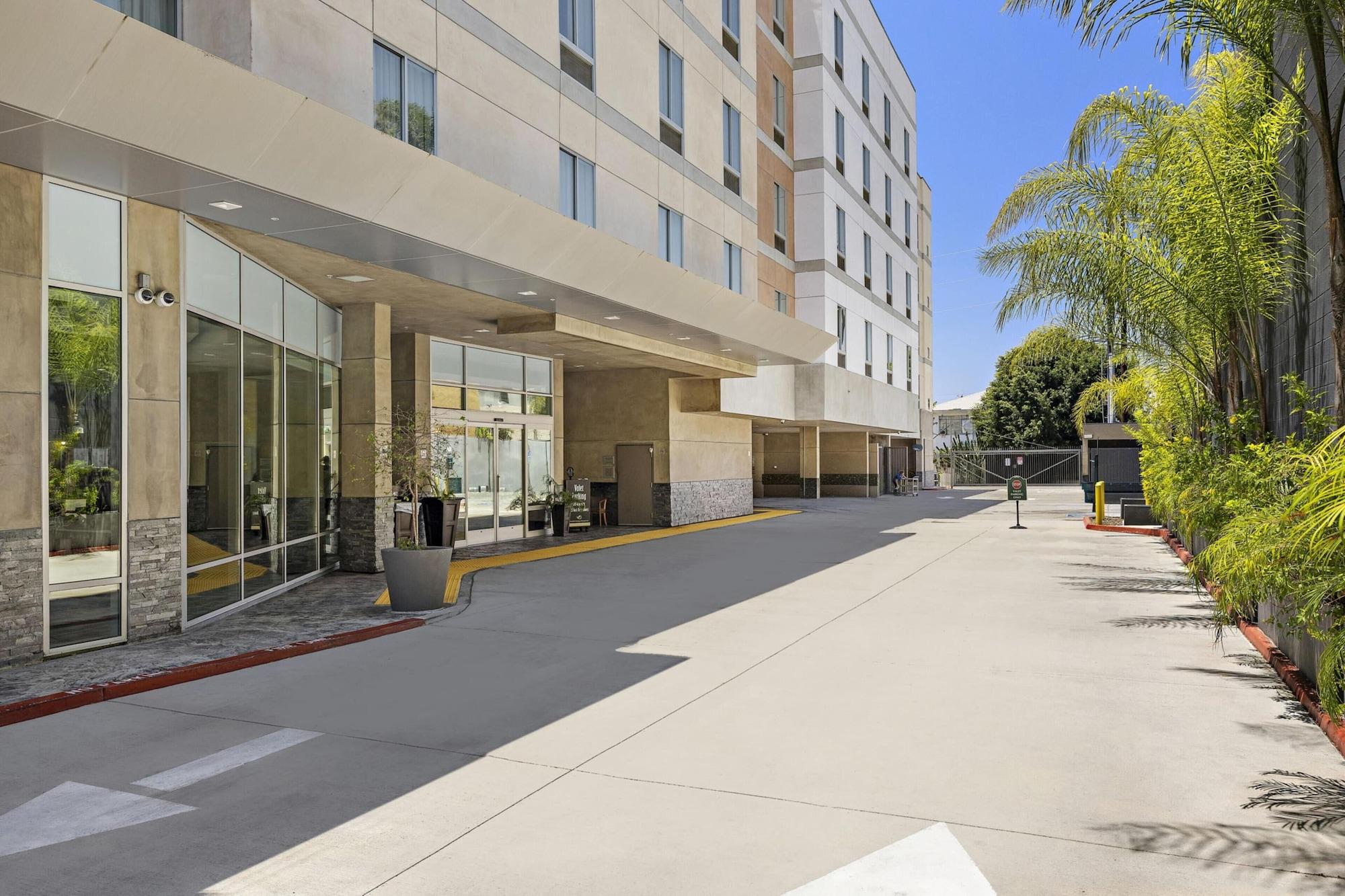 Vista Exterior Hampton Inn & Suites Los Angeles/Hollywood