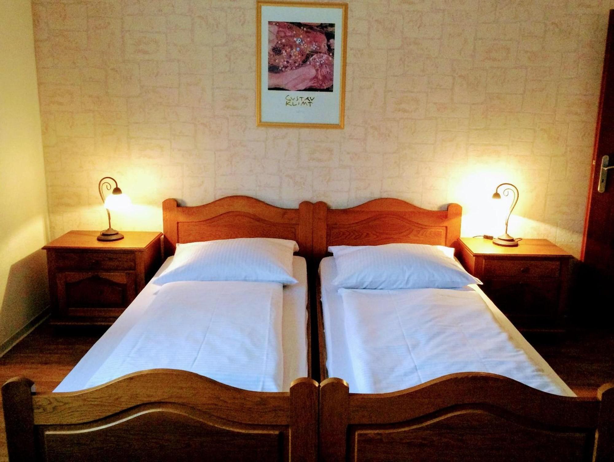 Habitación Hotel zum Schnackel