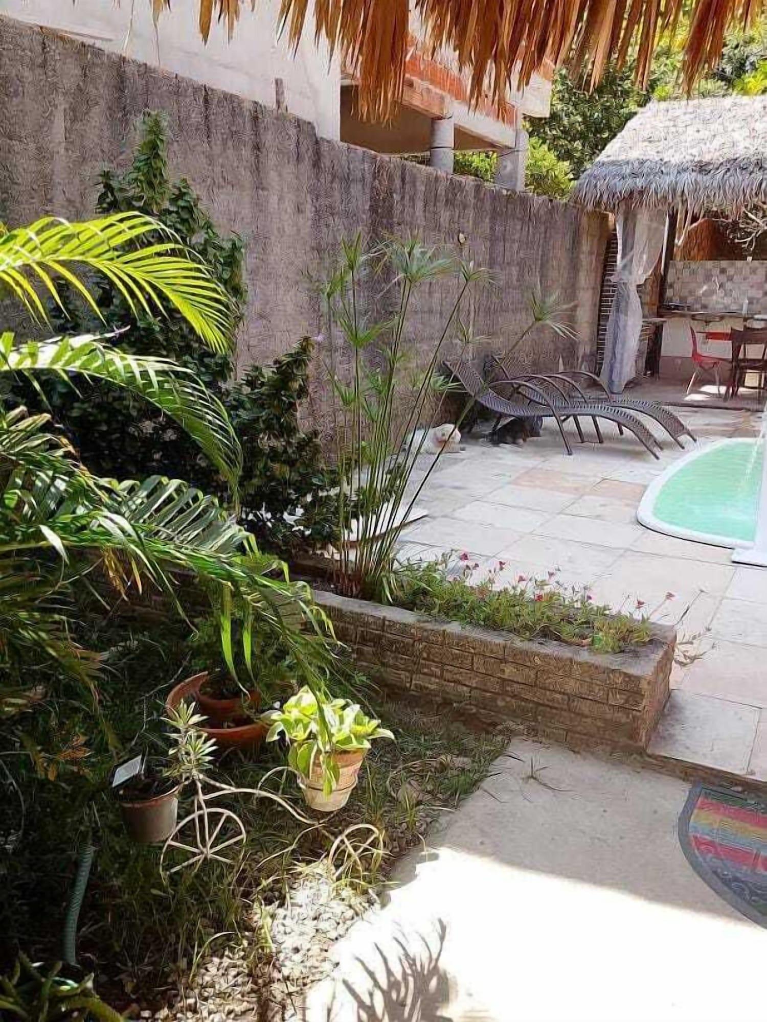 Vista Exterior pousada maria flor