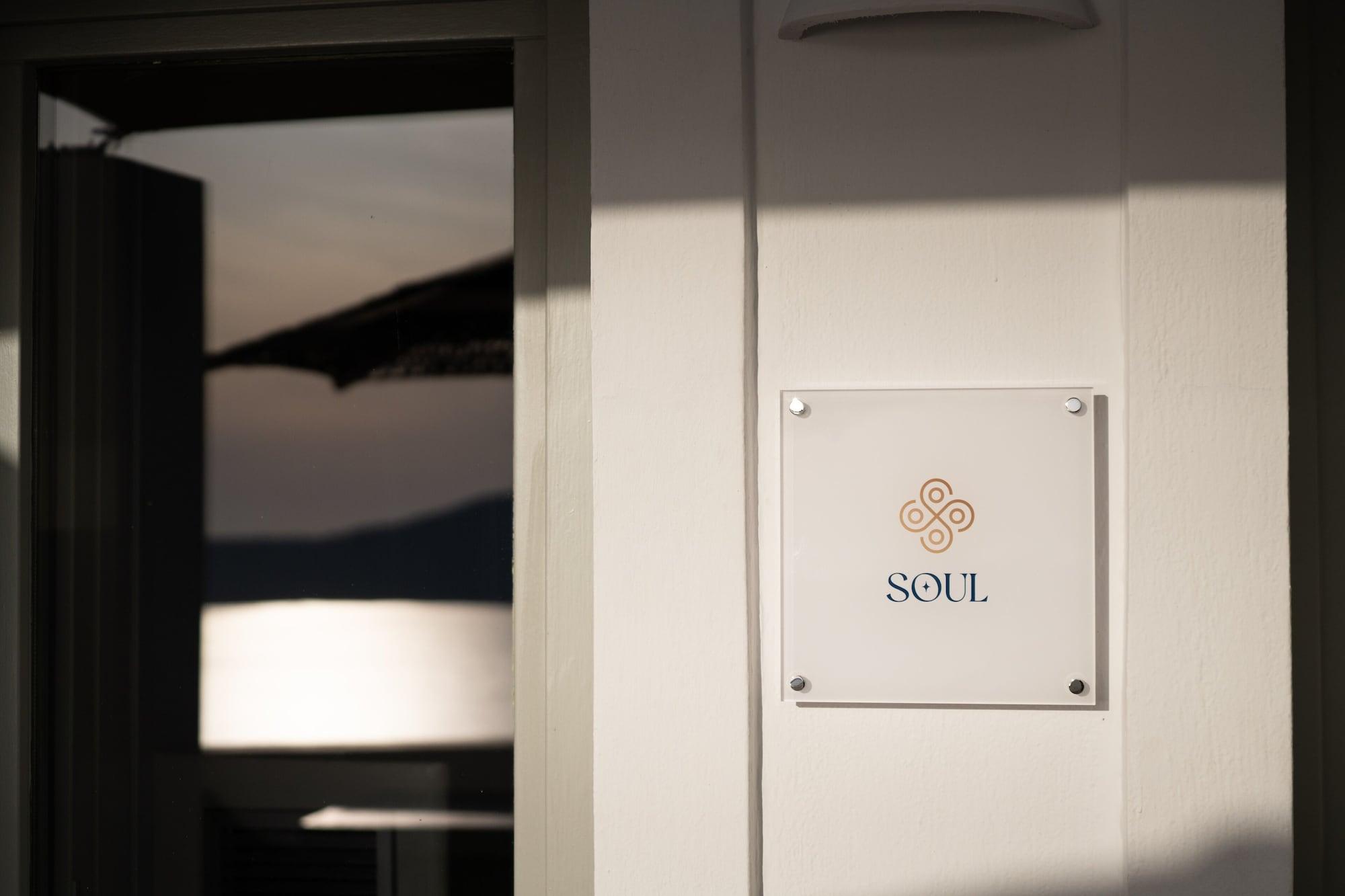 Vista Exterior Asha Luxury Suites