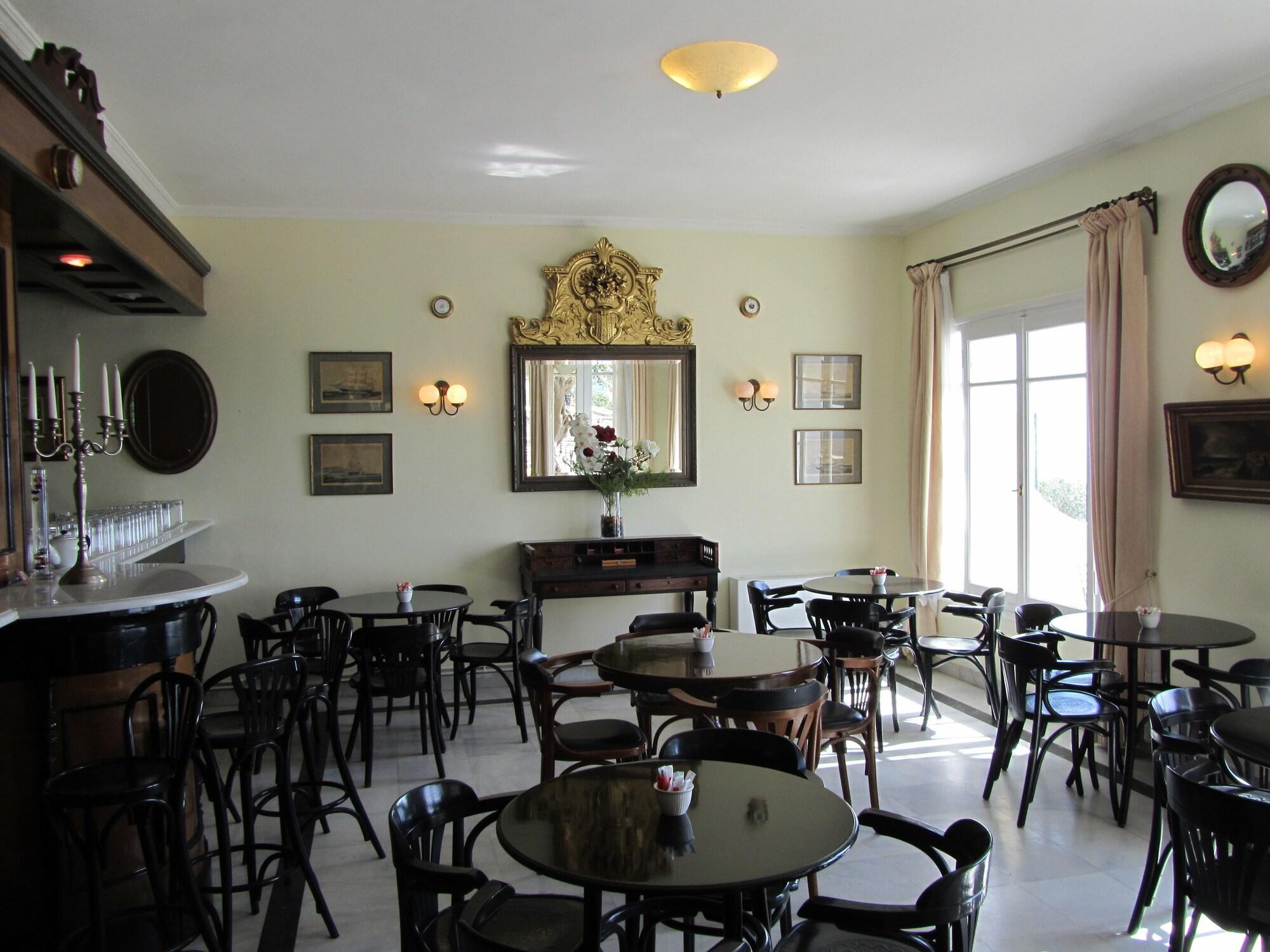 Bar/Salón Levant Hotel