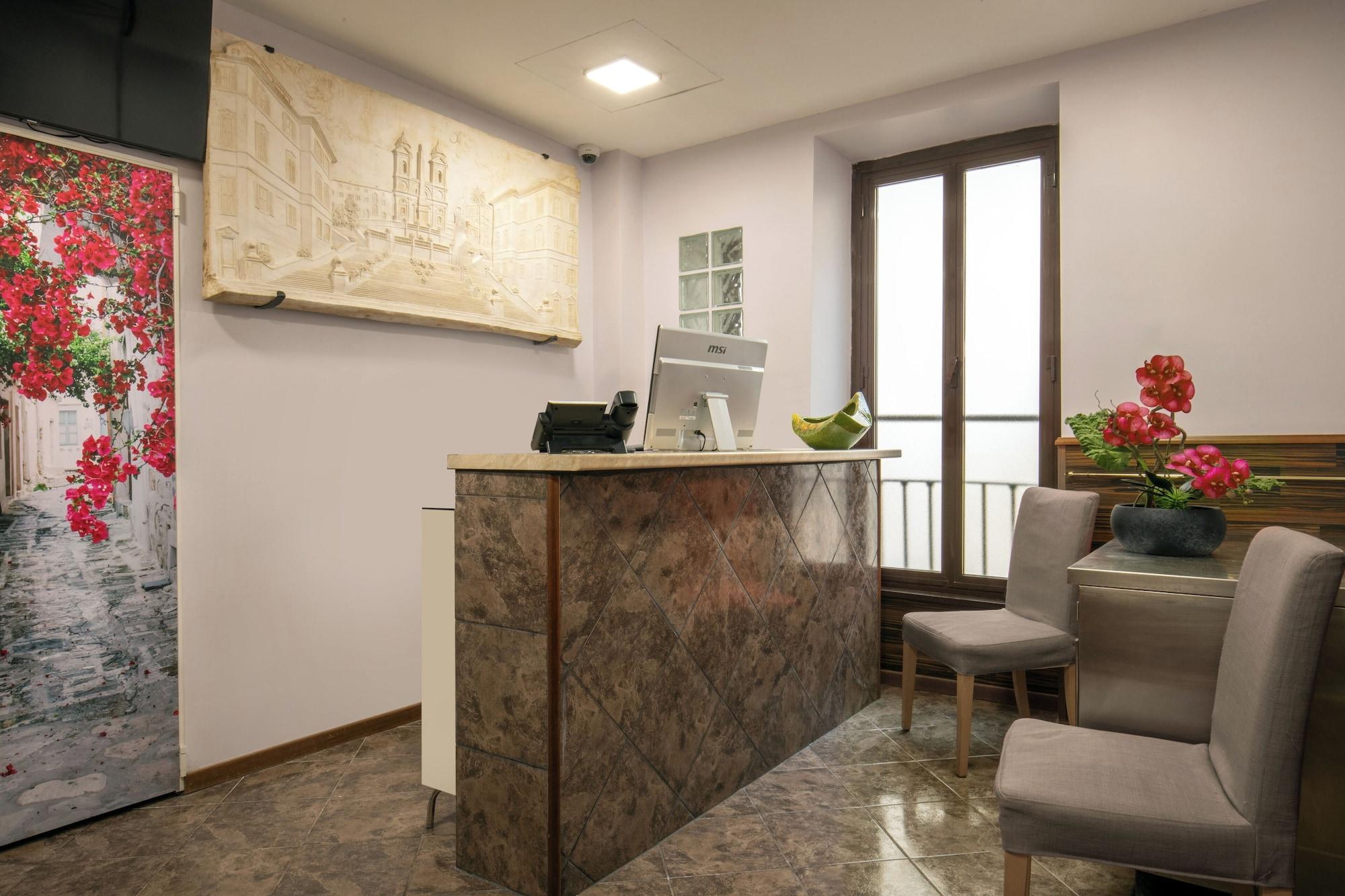 Vista Lobby Consoli Romani Vatican Rooms