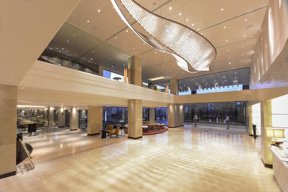 Vista Lobby Grand Mercure Agra