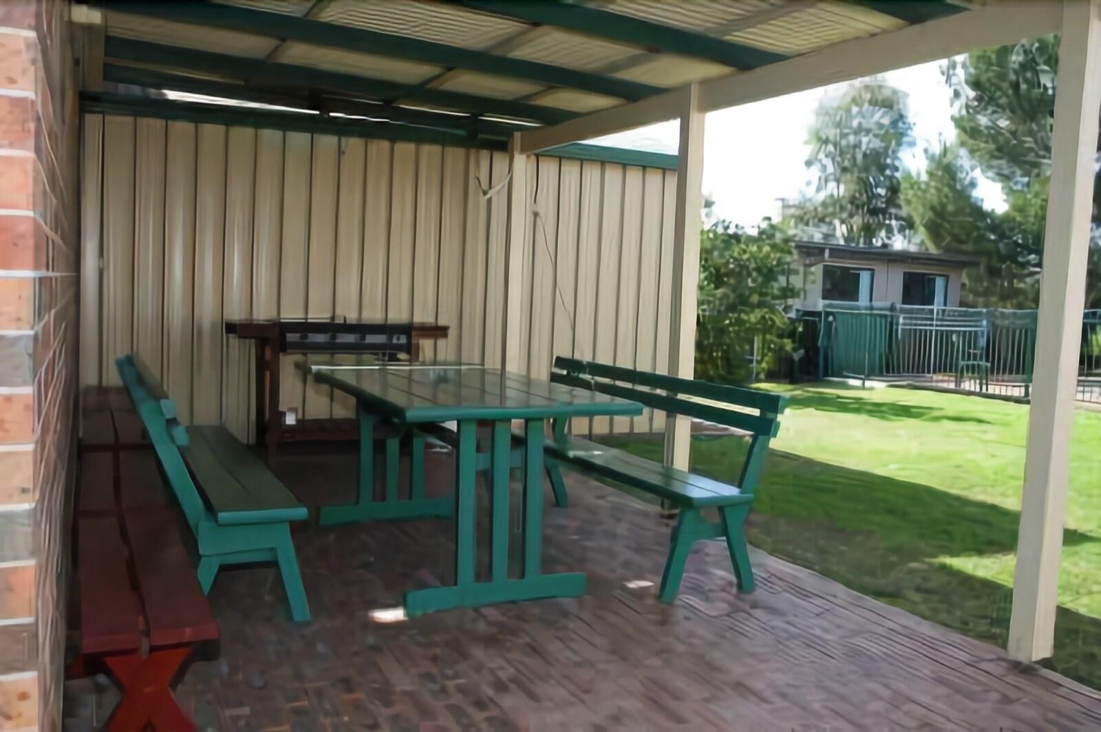 Instalaciones Recreativas Denman Motor Inn