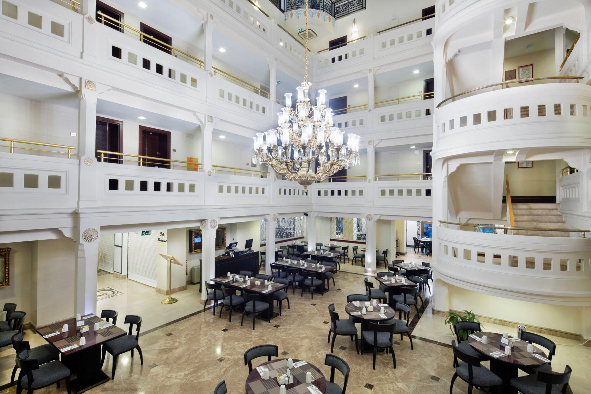 Restaurant Crowne Plaza Istanbul - Old City by IHG