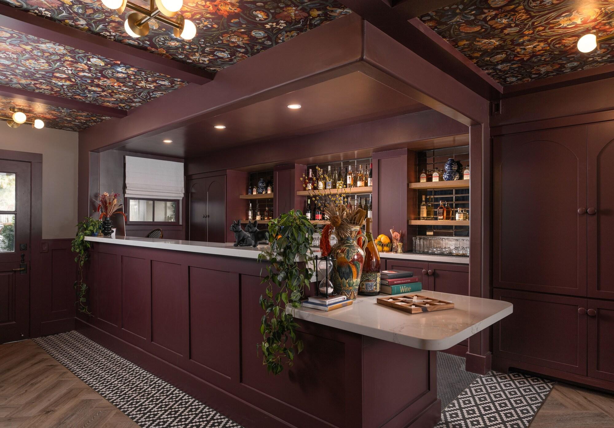 Bar/Salón Petit Soleil