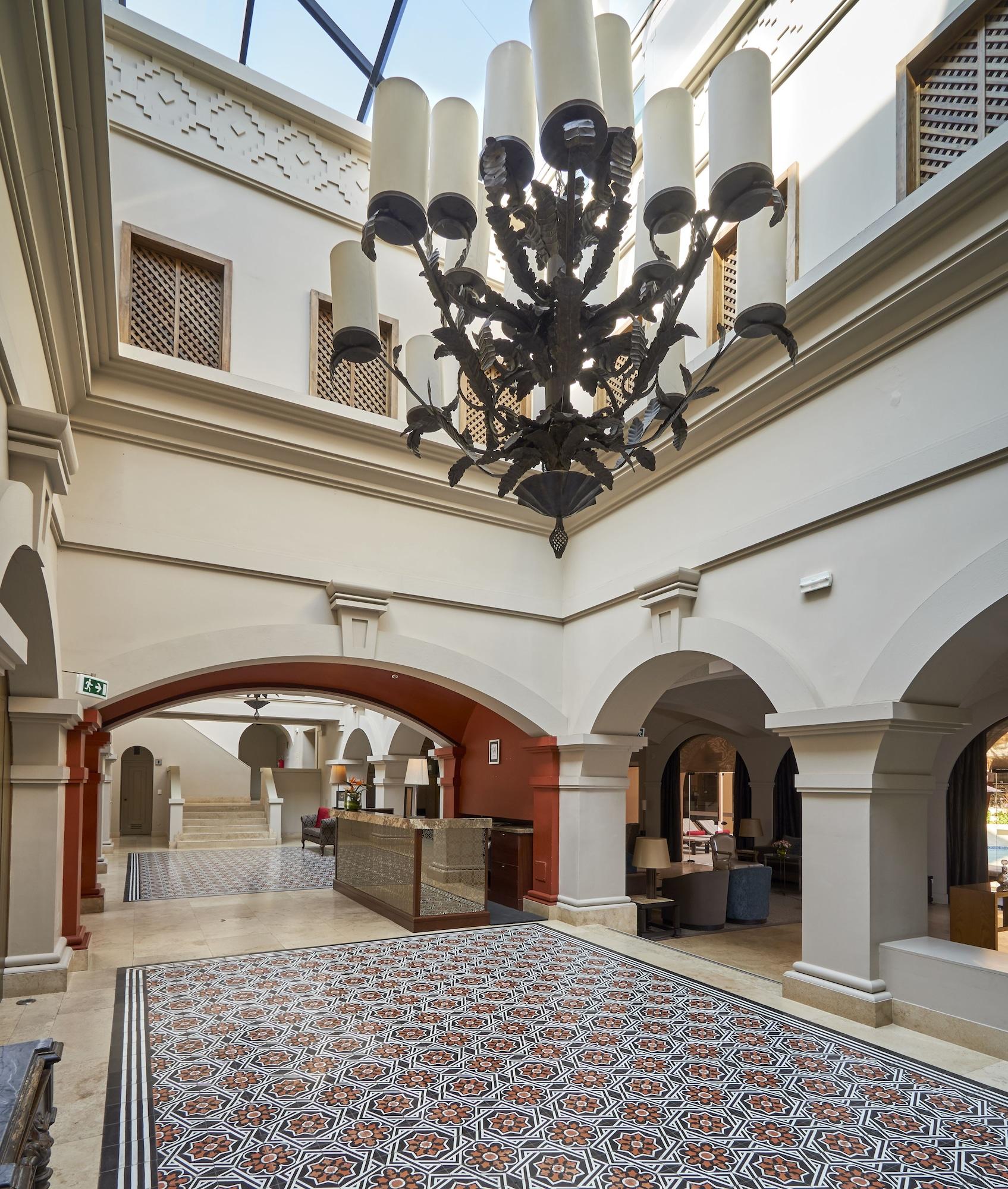 Vista Lobby Costa del Sol Trujillo Centro