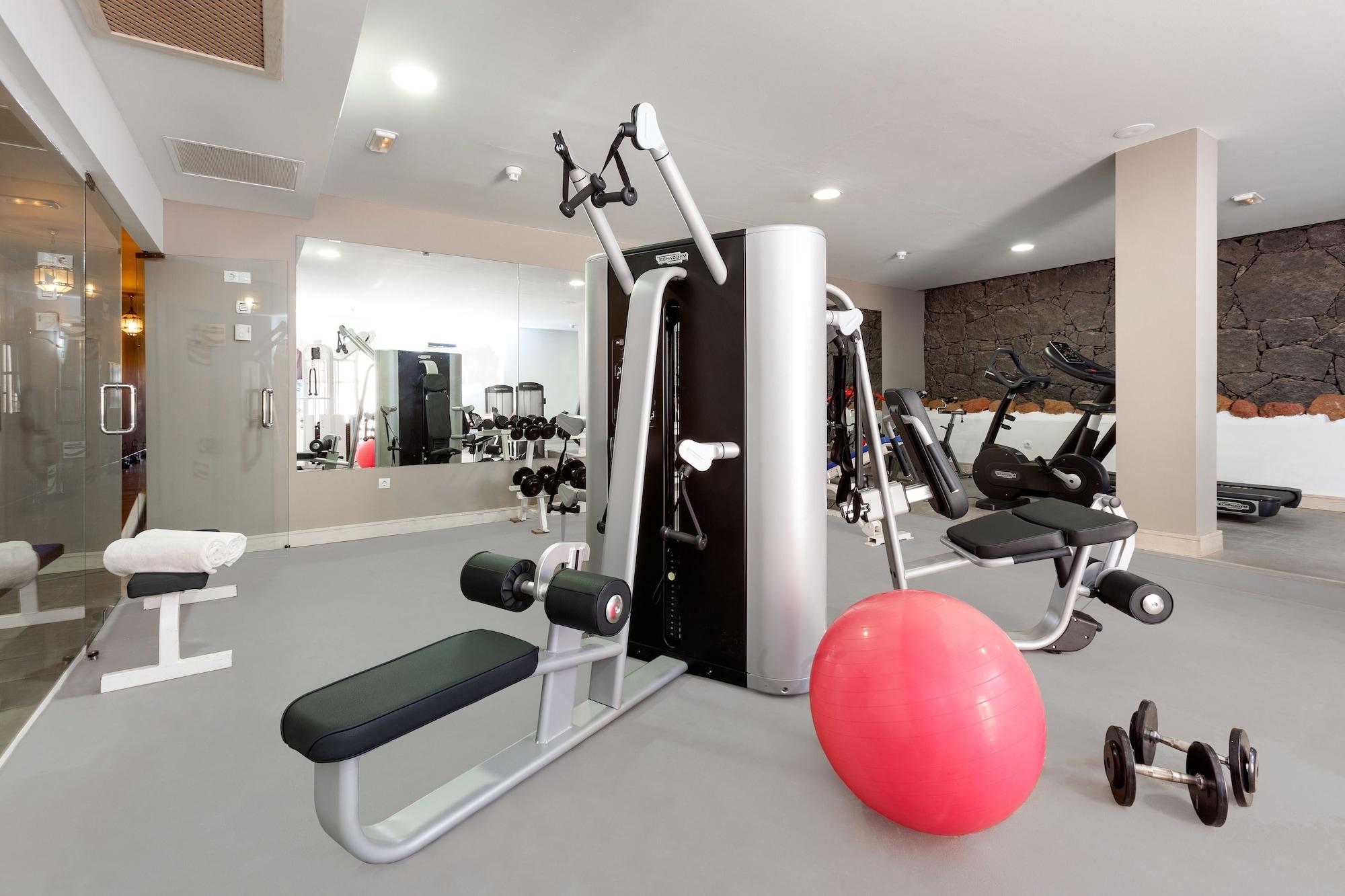 Gimnasio Gran Castillo Tagoro Family & Fun Playa Blanca