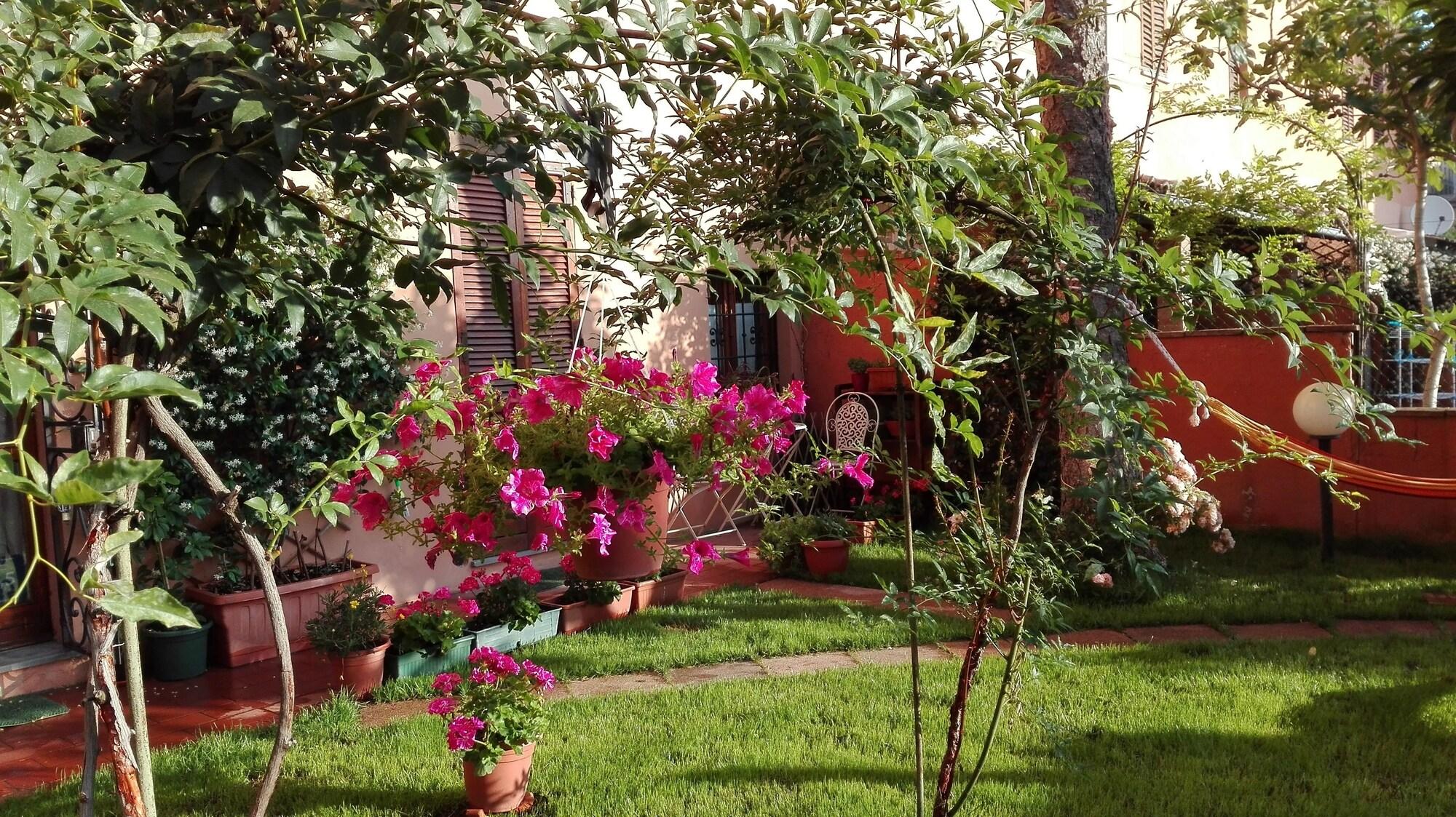 Vista Exterior B&B Al Giardino di Alice