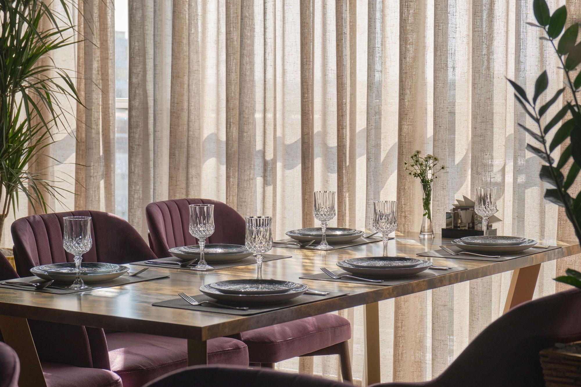 Restaurant Panarams Tashkent Hotel, A member of Radisson Individuals