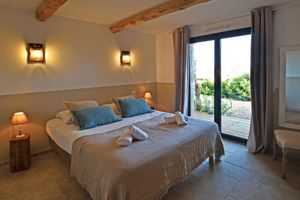 Alquiler Vacacional - BERGERIE STONE HOUSE - HEATED PRIVATE SWIMMING POOL U Serenu