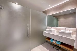 Alquiler Temporario - Luxury 3 Bedroom Apartment at the Beach