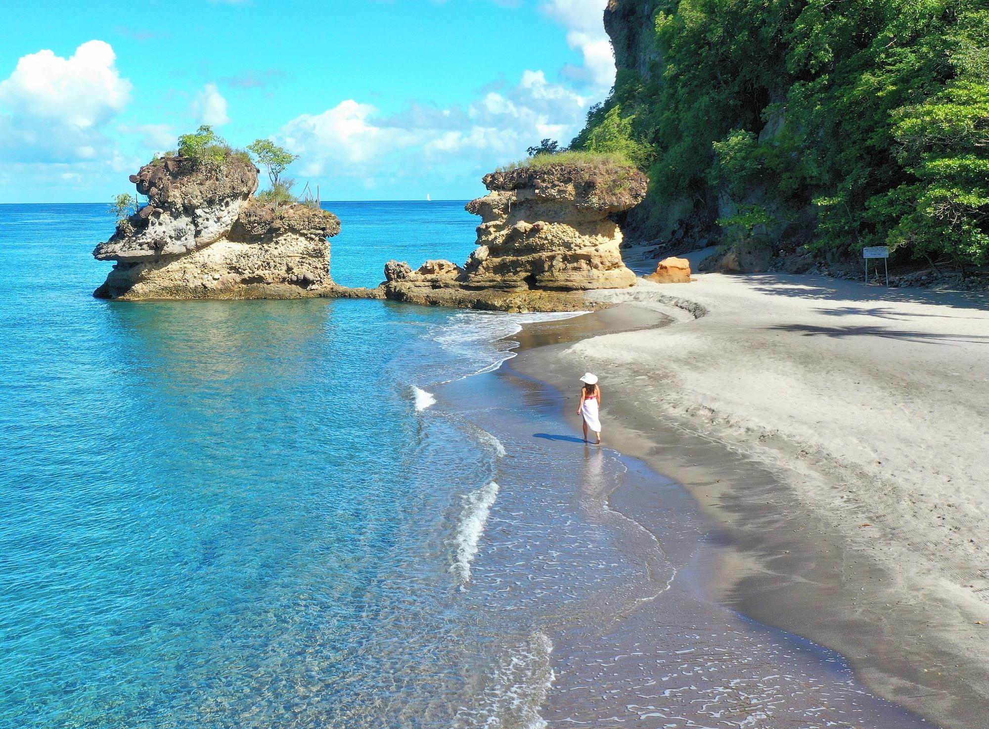 Playa Jade Mountain Resort