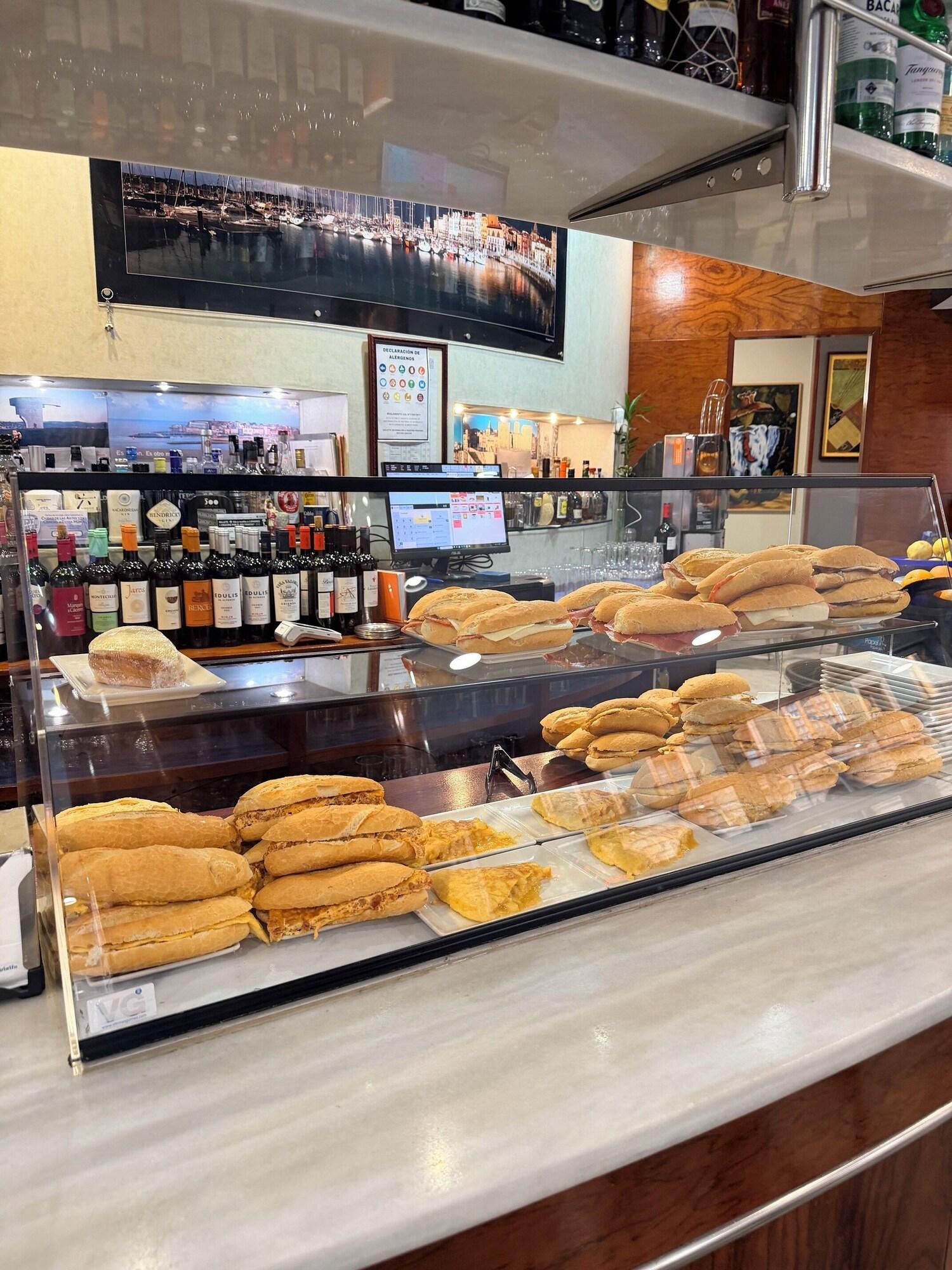 Restaurant Hotel Gijon