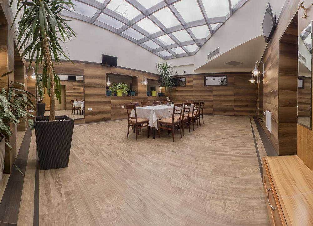 Sala de Reuniones Lirak Hotel