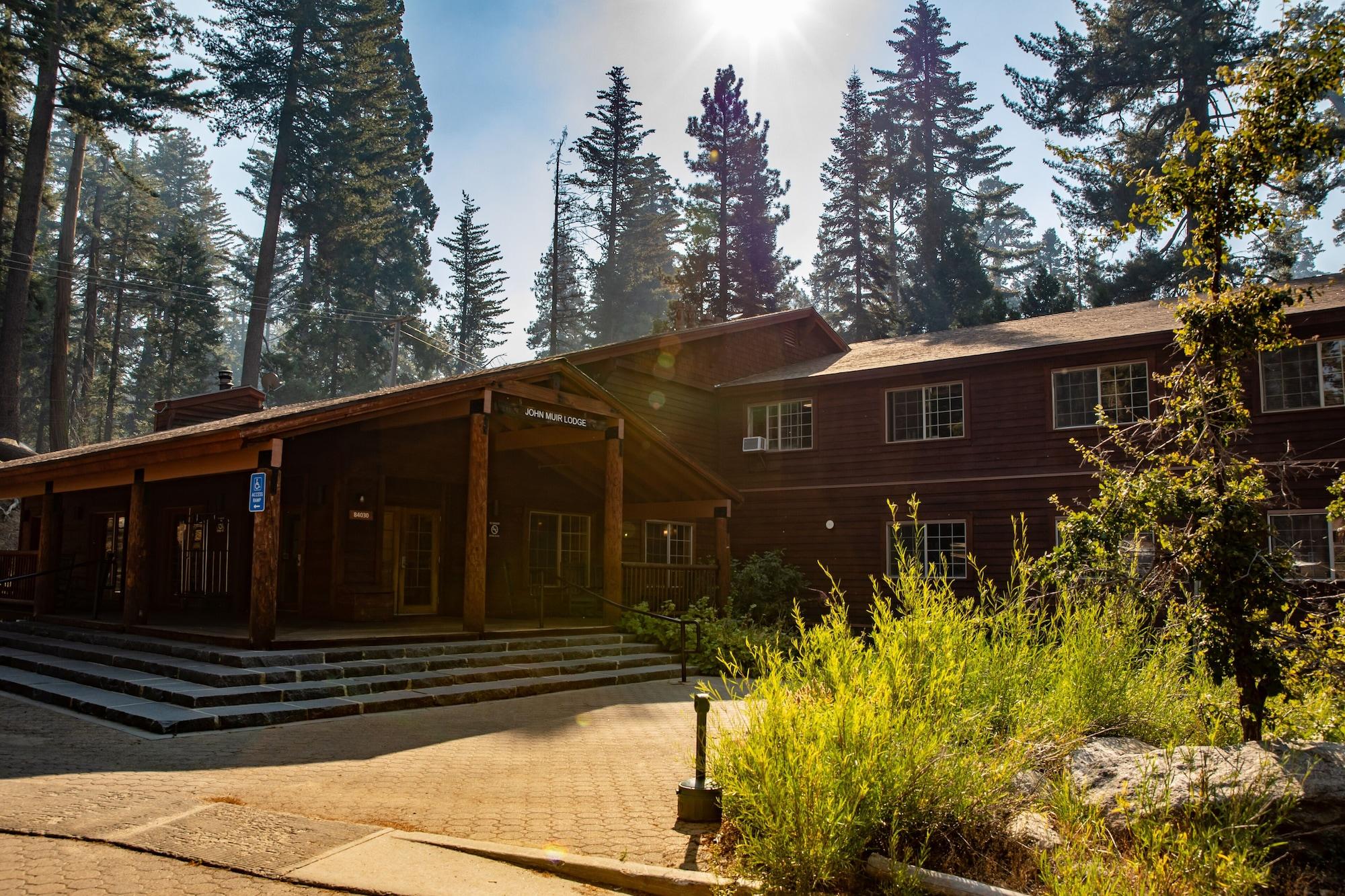 Vista Exterior John Muir Lodge