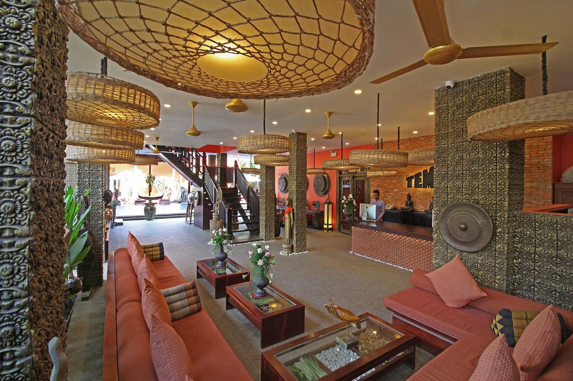 Vista Lobby Golden Temple Hotel