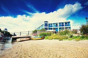 Alojamiento - Captains Club Hotel
