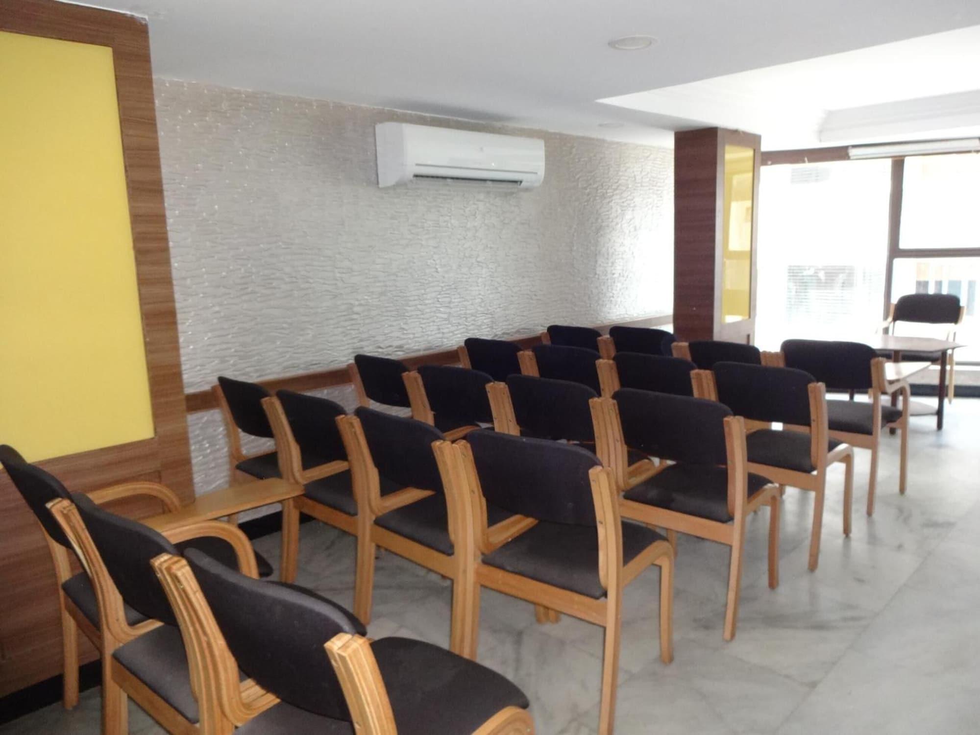 Sala de Reuniones Hotel Naveen