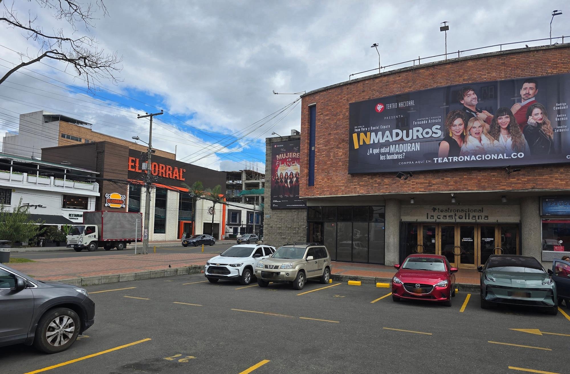 Vista Exterior Hotel Castellana 95