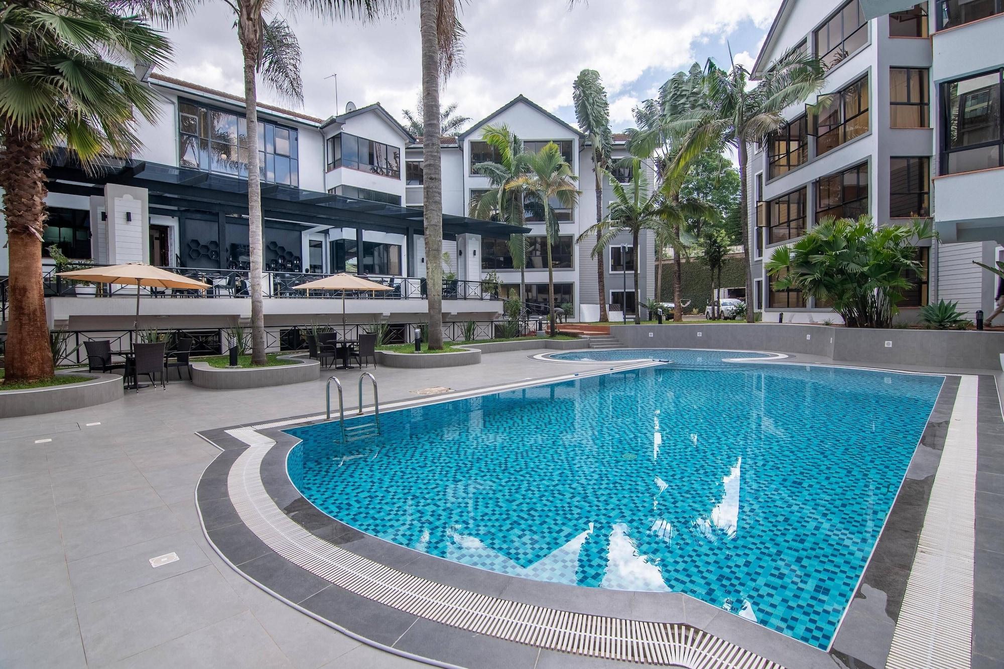 Vista Exterior Cysuites Apartment Hotel
