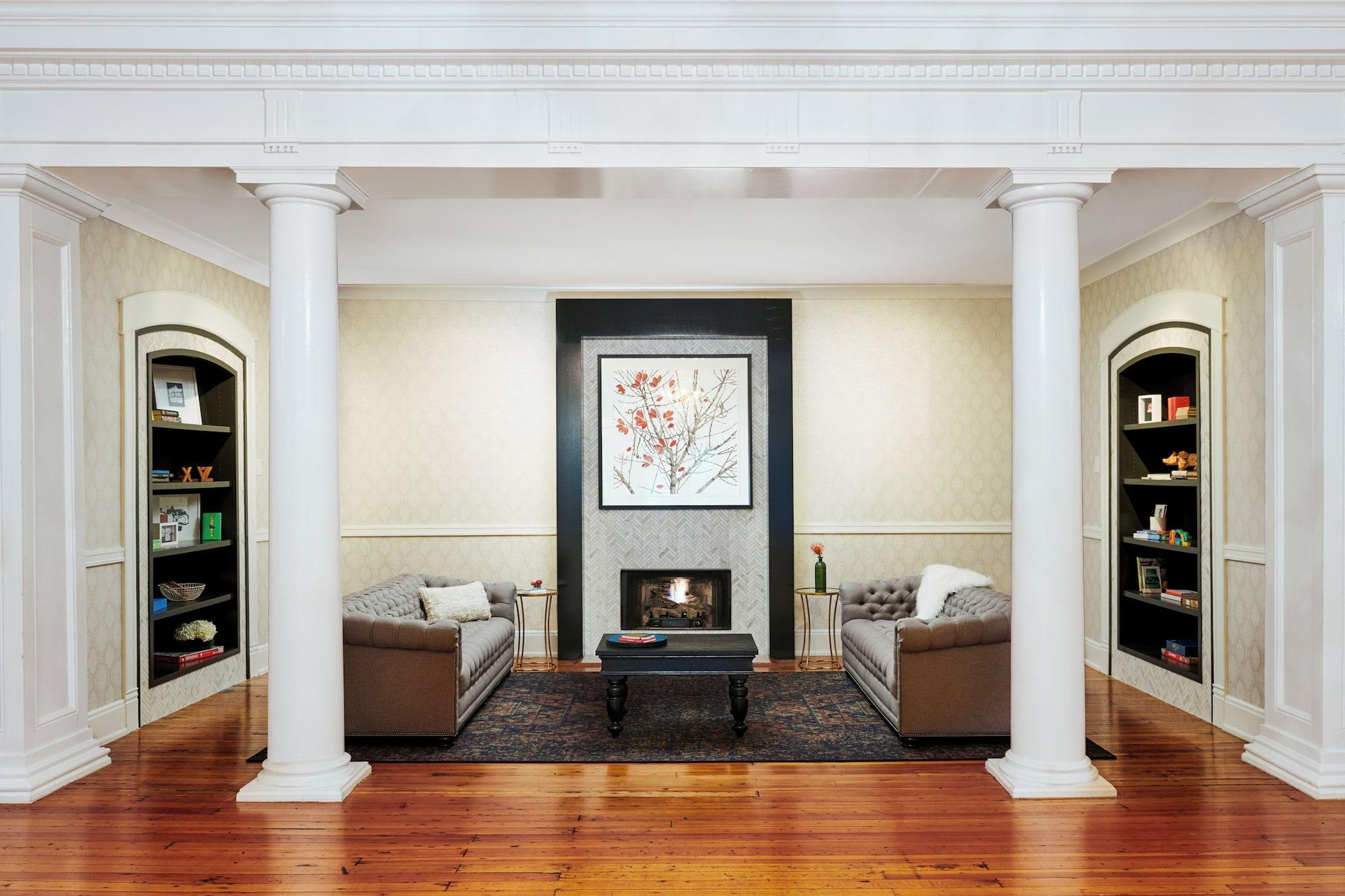 Vista Lobby Inn at Carnall Hall