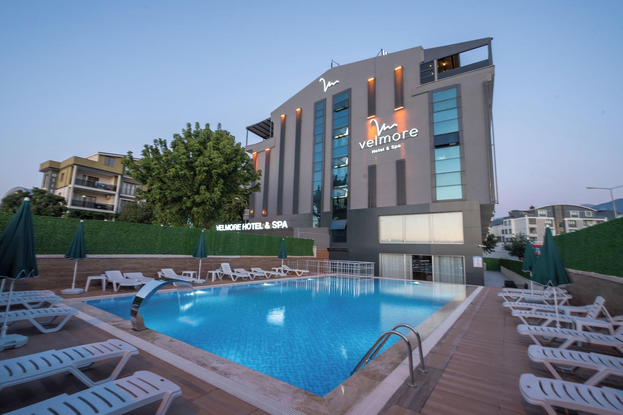 Vista Exterior VELMORE HOTEL & SPA