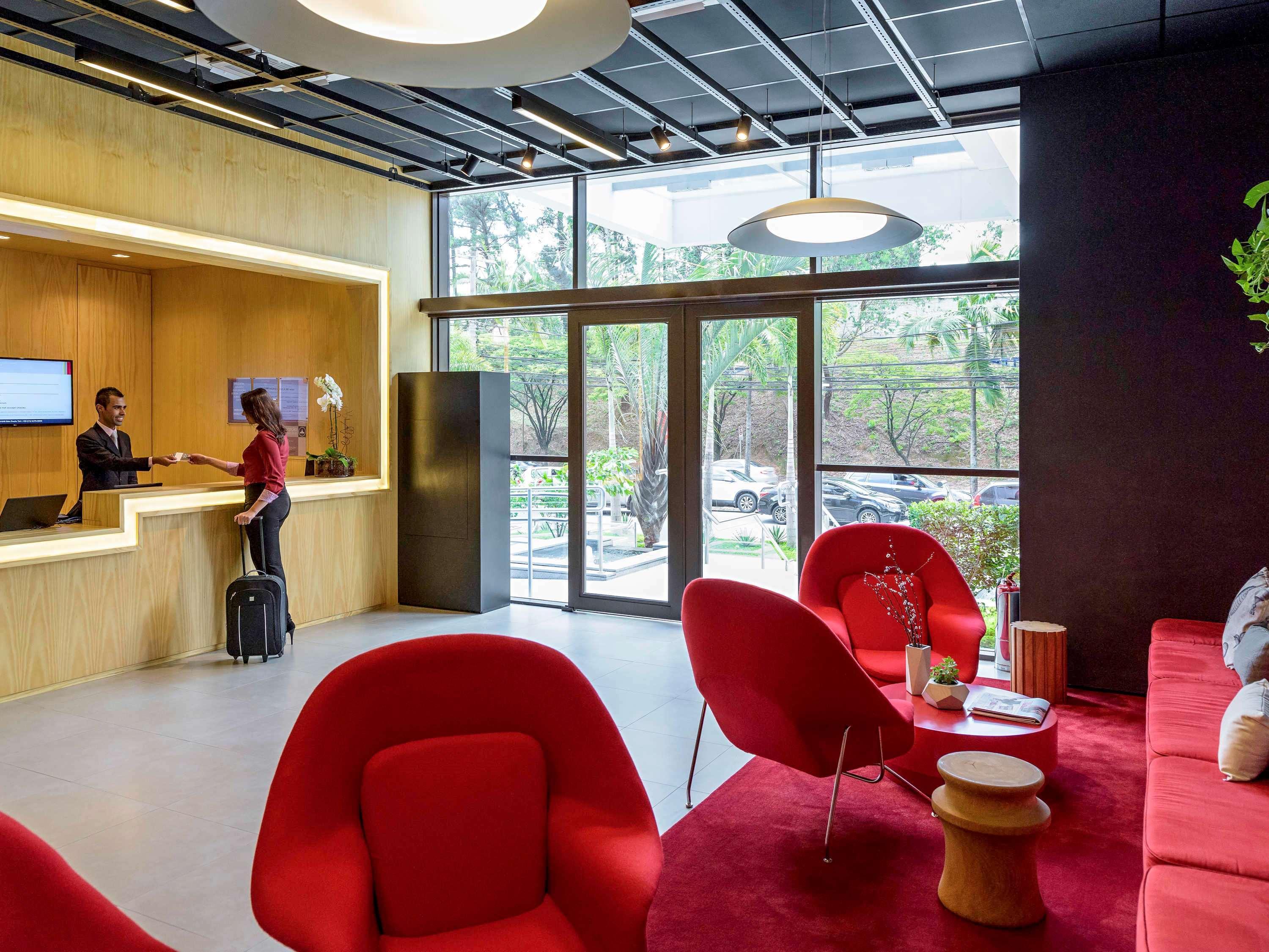 Vista Lobby Alphaville Stay Residences
