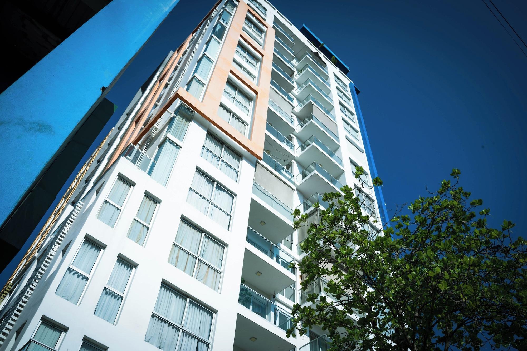 Vista Exterior Torre Downtown Santo Domingo
