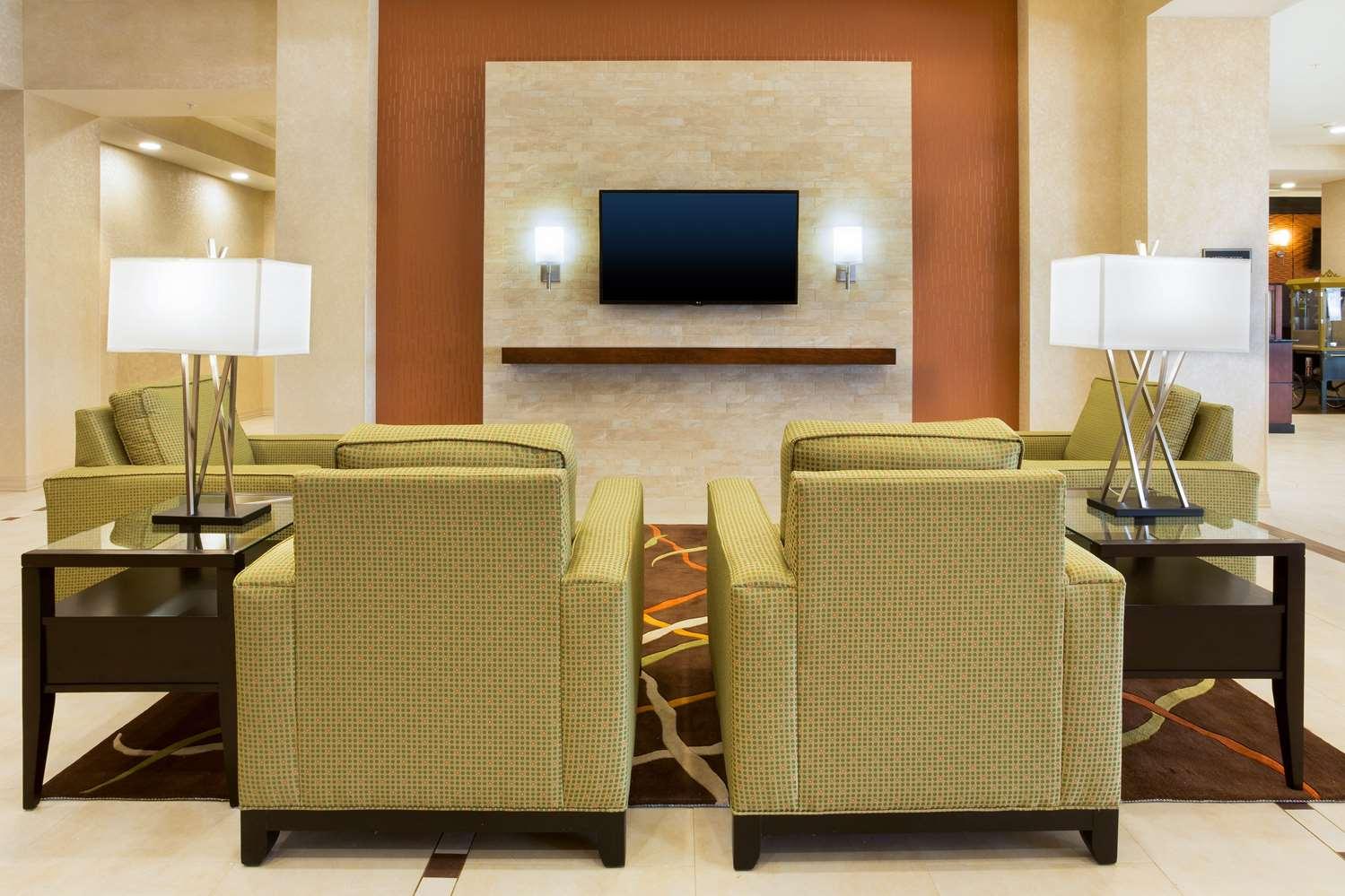 Vista Lobby Drury Plaza Hotel Mt. Vernon