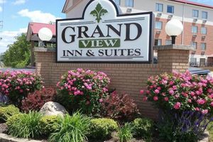 Alojamiento - Grand View Inn Suites