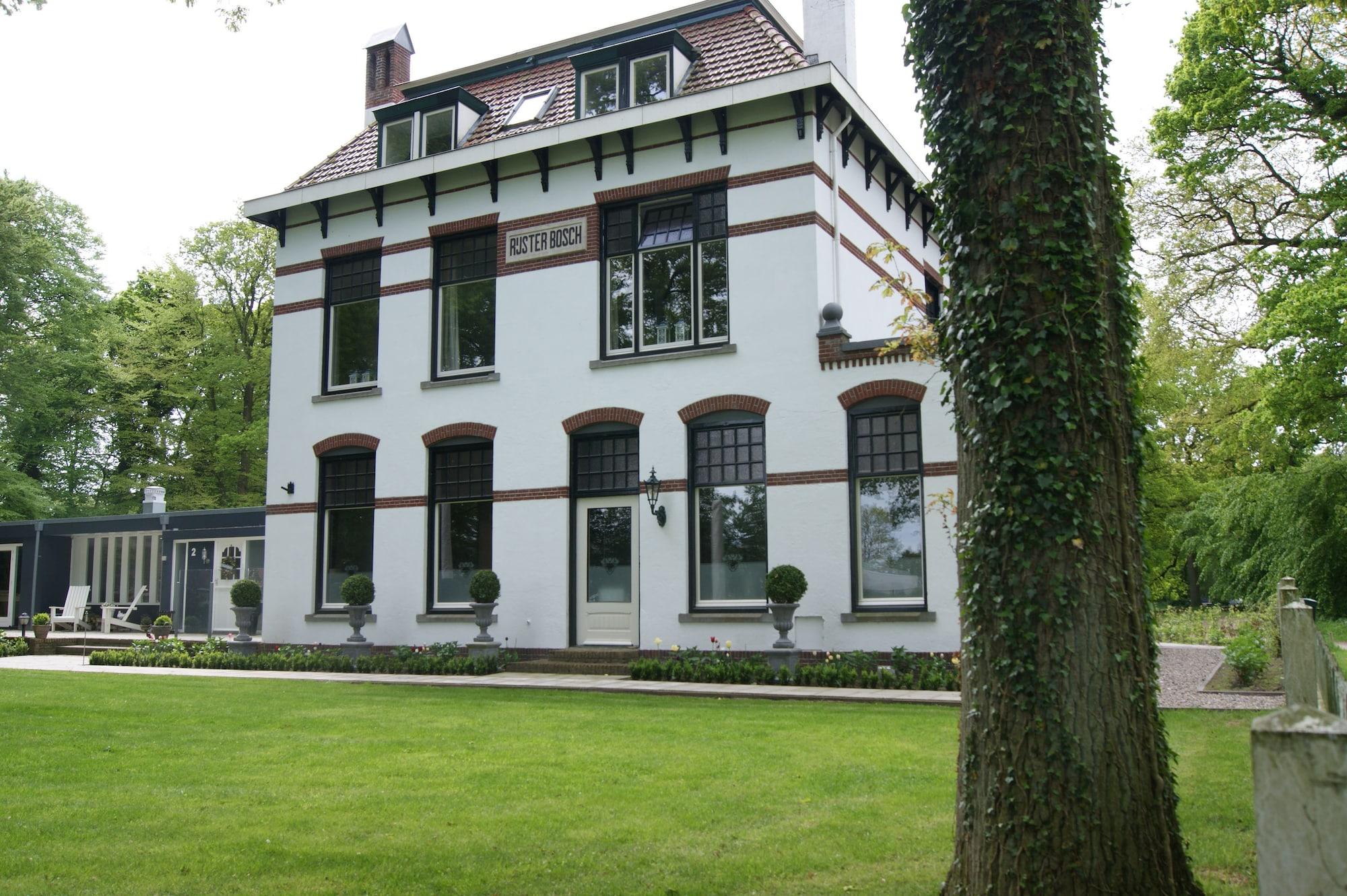 Varios Bed & Breakfast Rijsterbosch