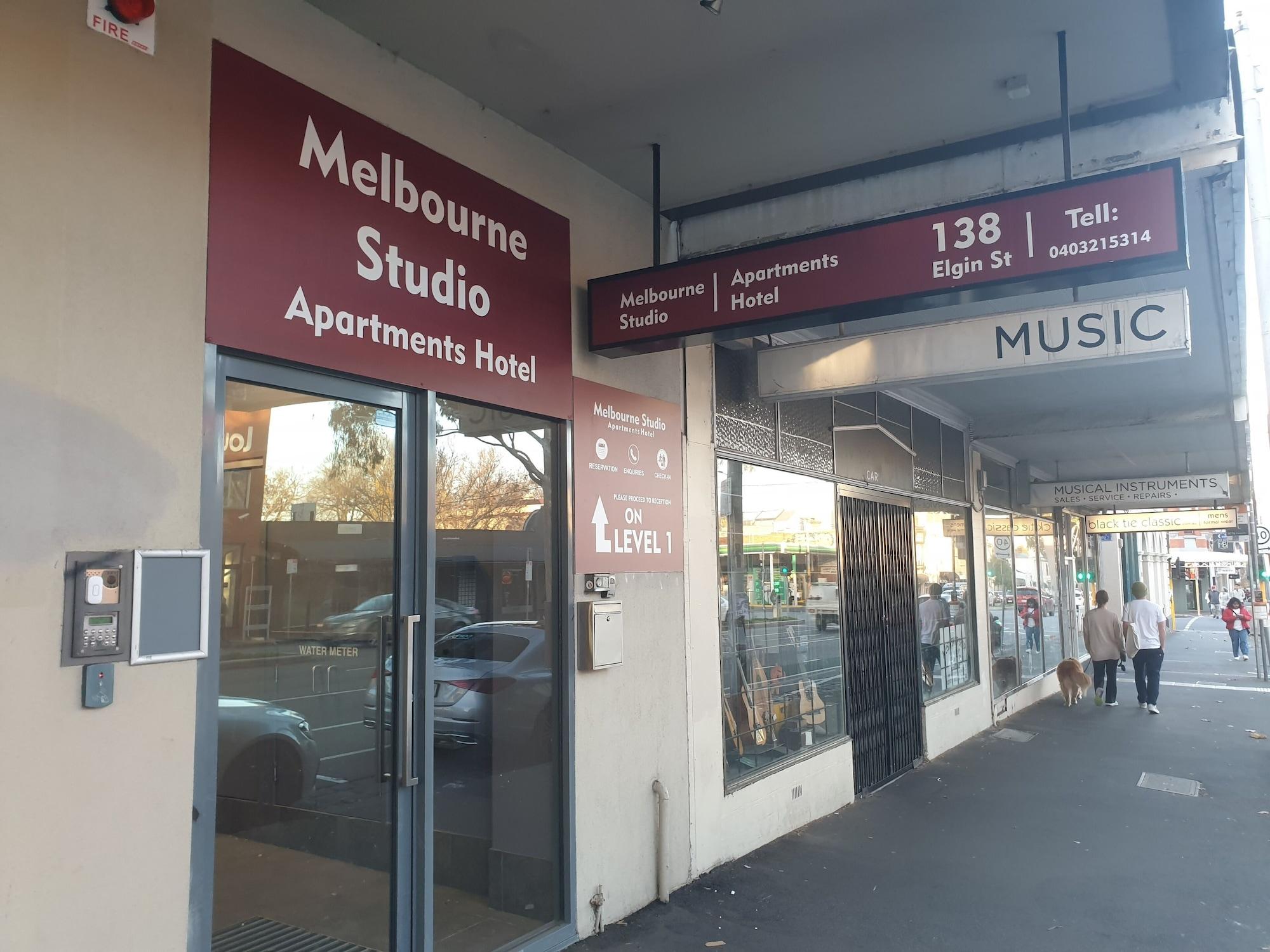 Vista Exterior Melbourne Studio Apartments Hotel @ 138 Elgin Carlton