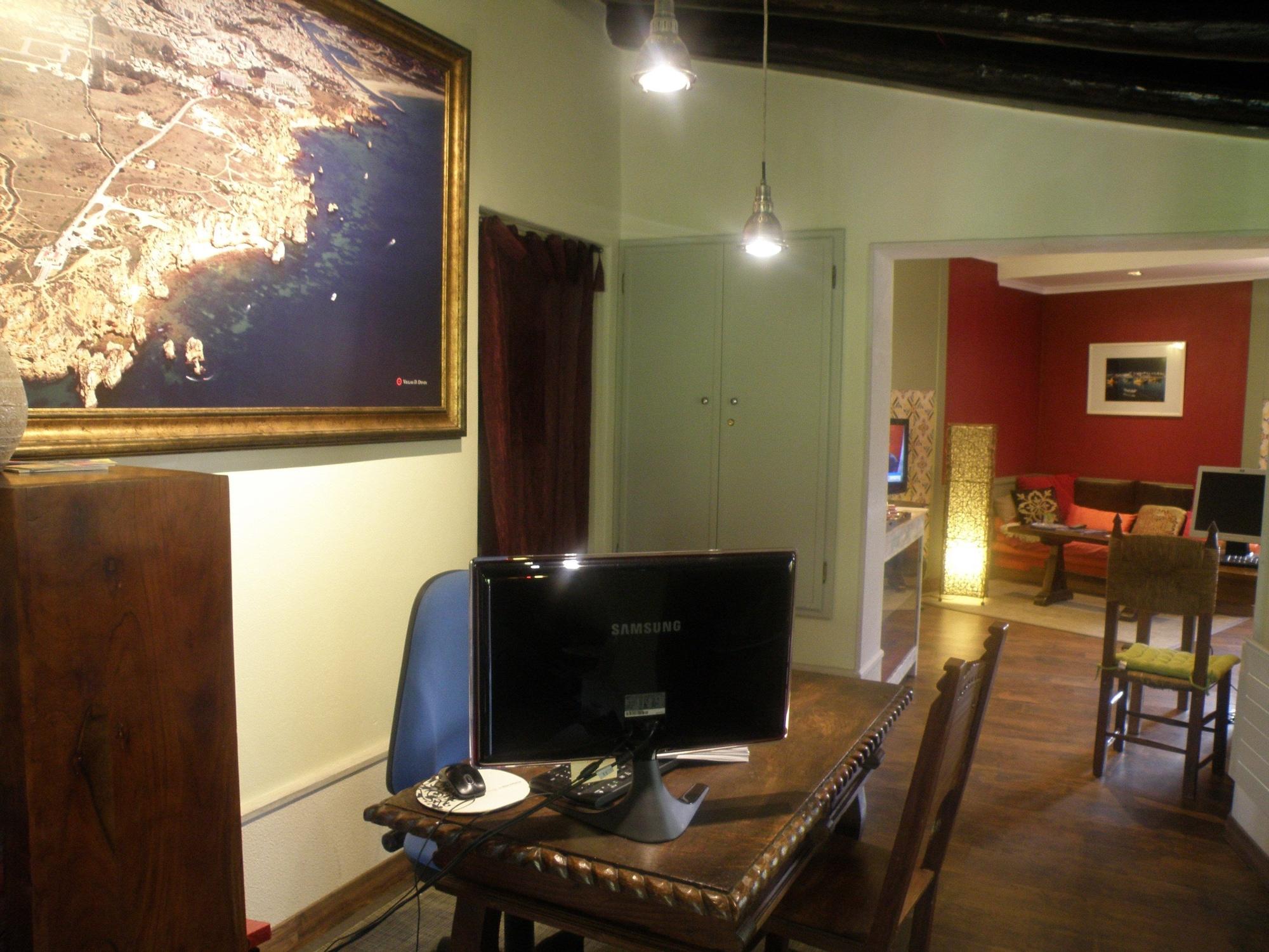 Vista Lobby Villas D. Dinis Charming Residence - Adults Only
