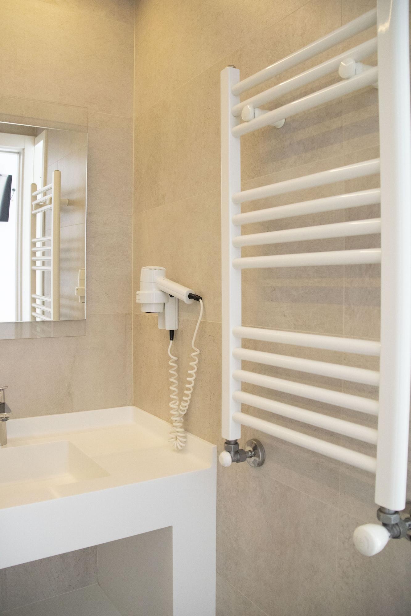Equipamiento de Habitación Hotel Alda San Bieito