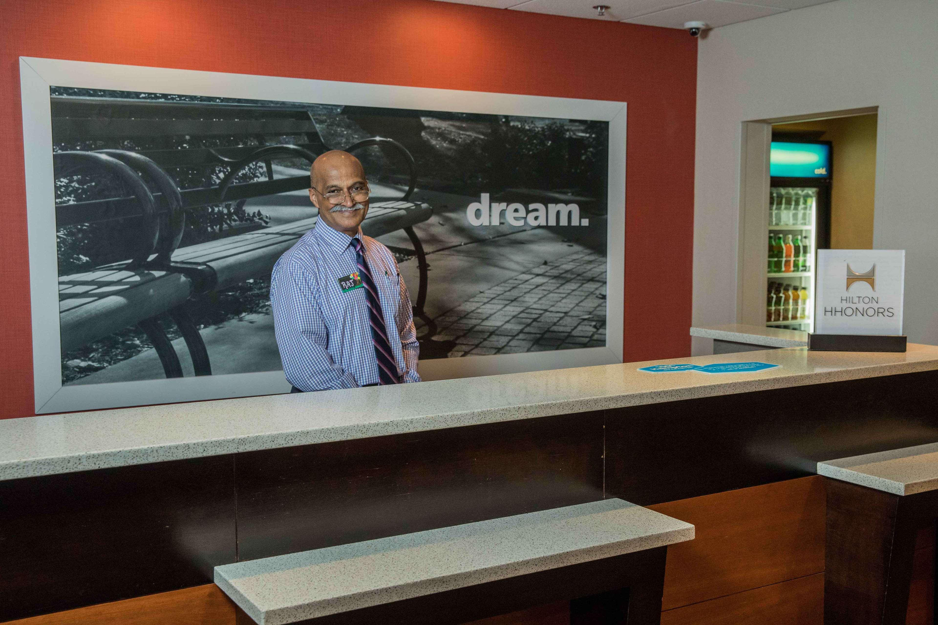 Vista Lobby Hampton Inn & Suites Tilton