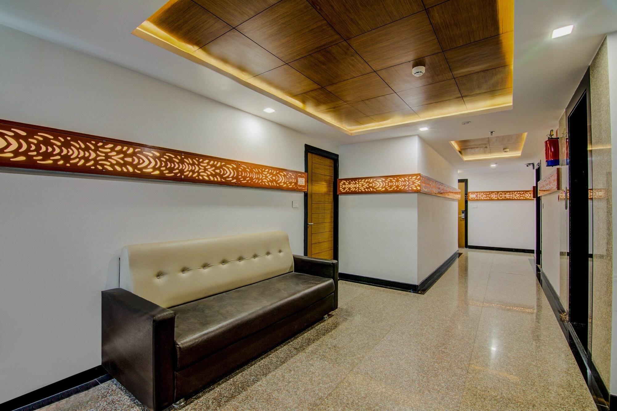 Vista Lobby Capital O 10823 Pratibha Grand