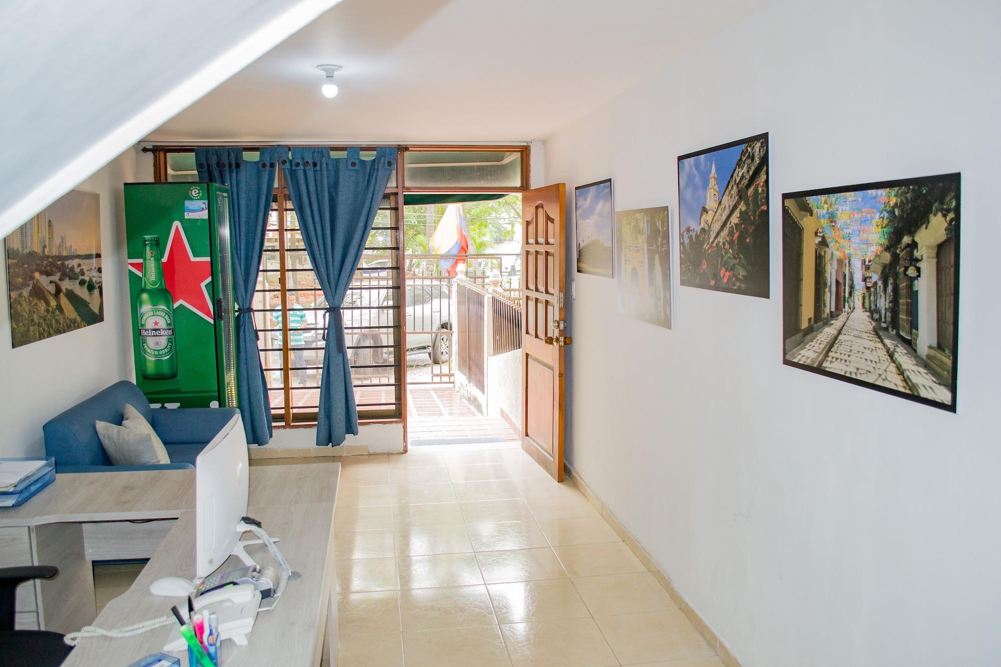 Vista Lobby Hostal Ocean View - Hostel