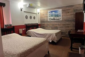 Alojamiento - EASY INN HOTEL-TWO BED ROOM   -NUMBER 2