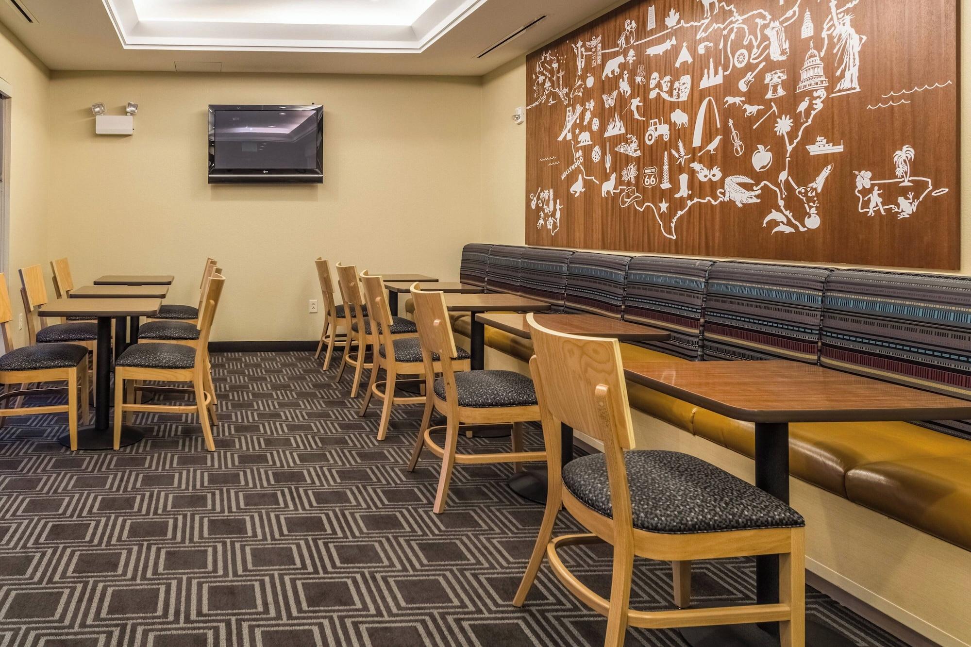 Restaurant Marriott TownePlace Suites Dayton North