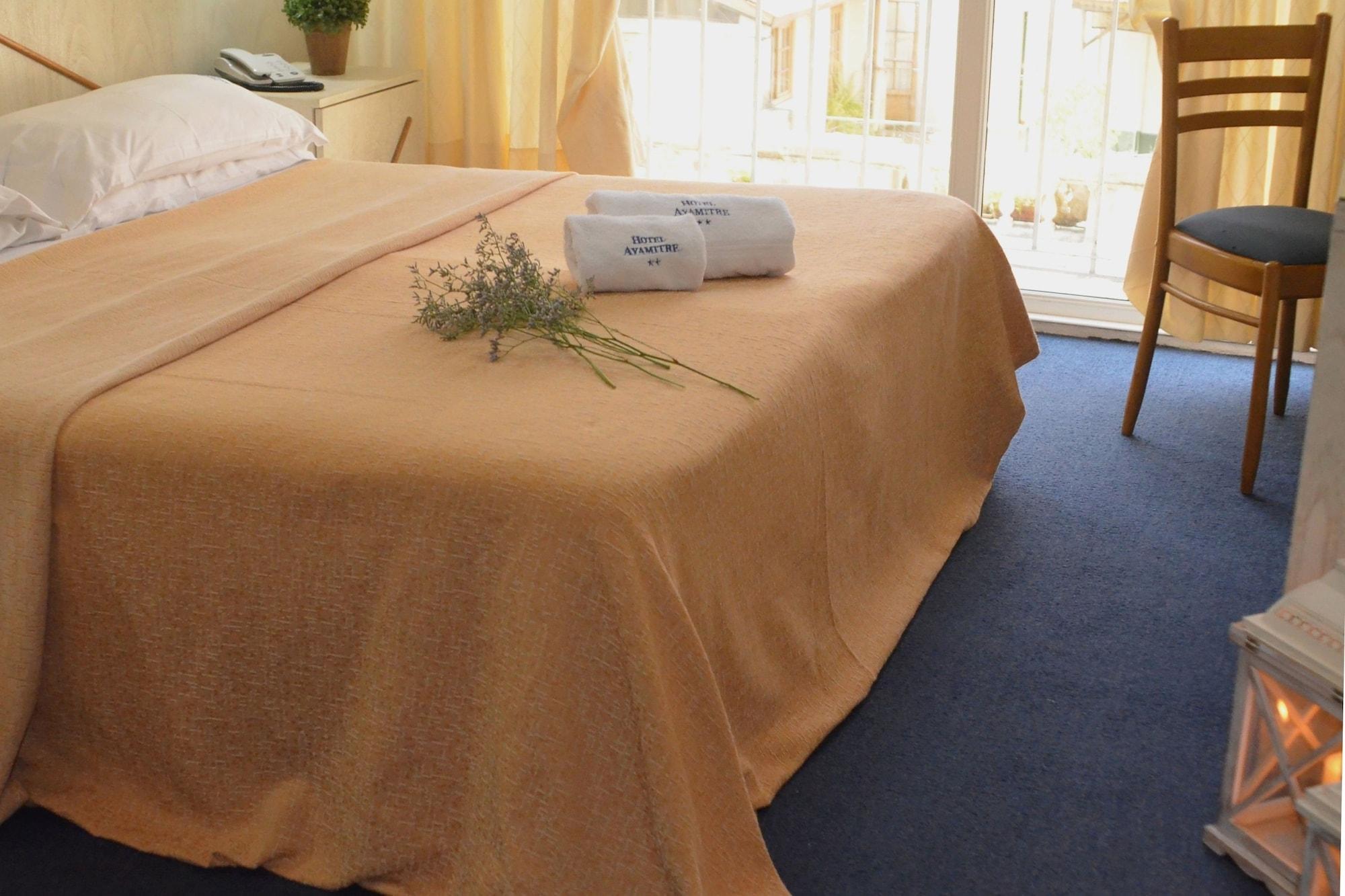 Varios Hotel Ayamitre