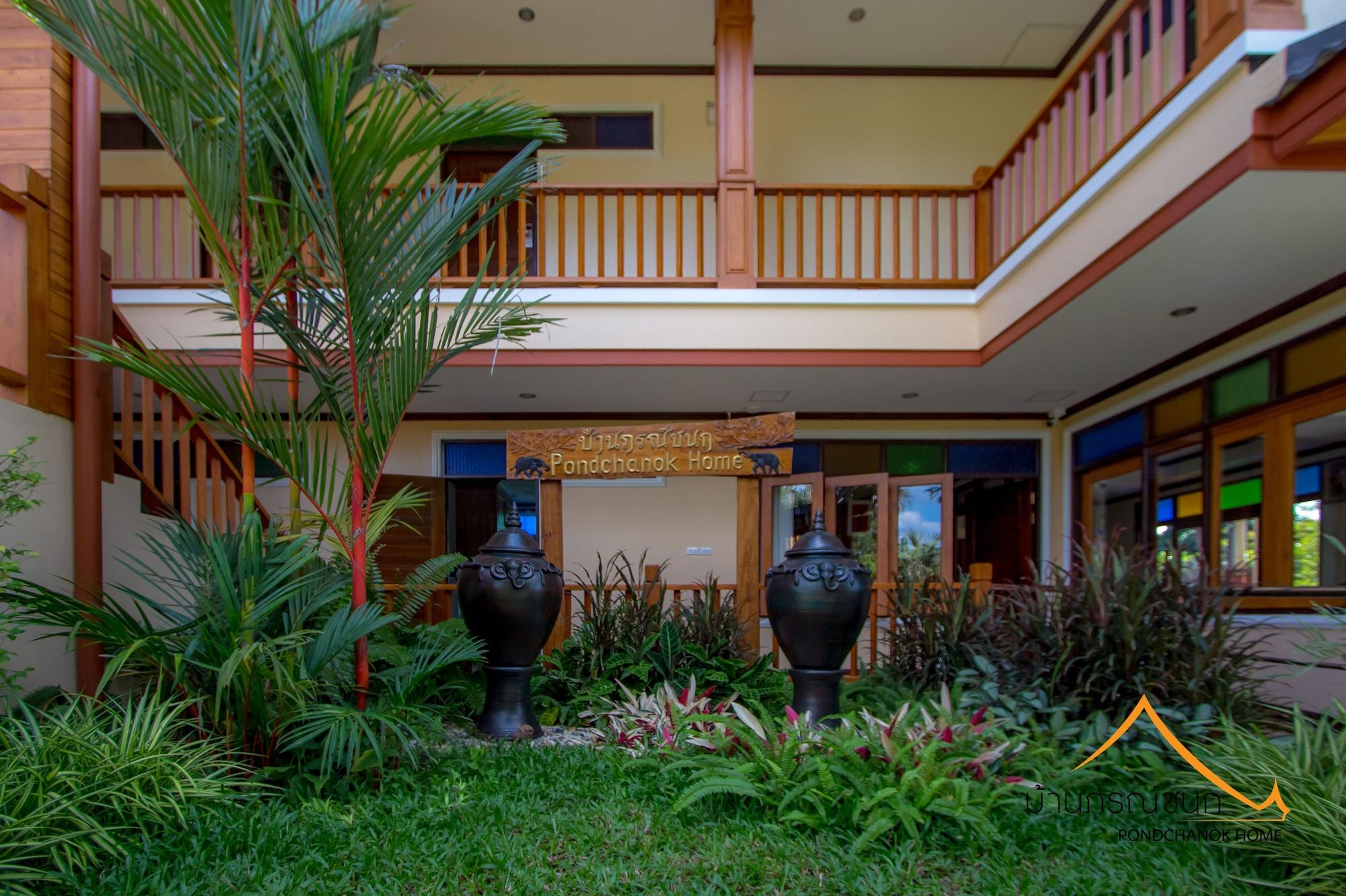 Vista Exterior Baan Pondchanok Hotel