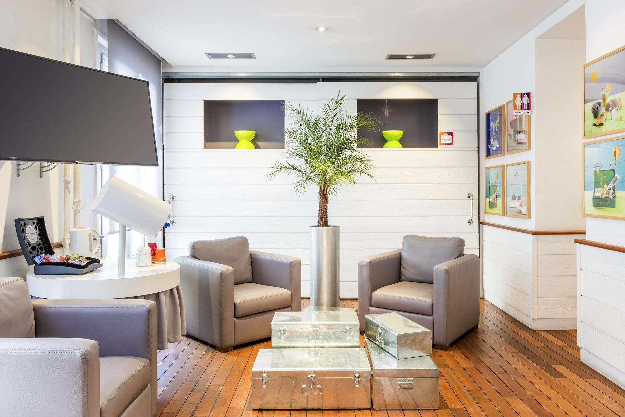 Vista Lobby ibis Styles Asnières Centre