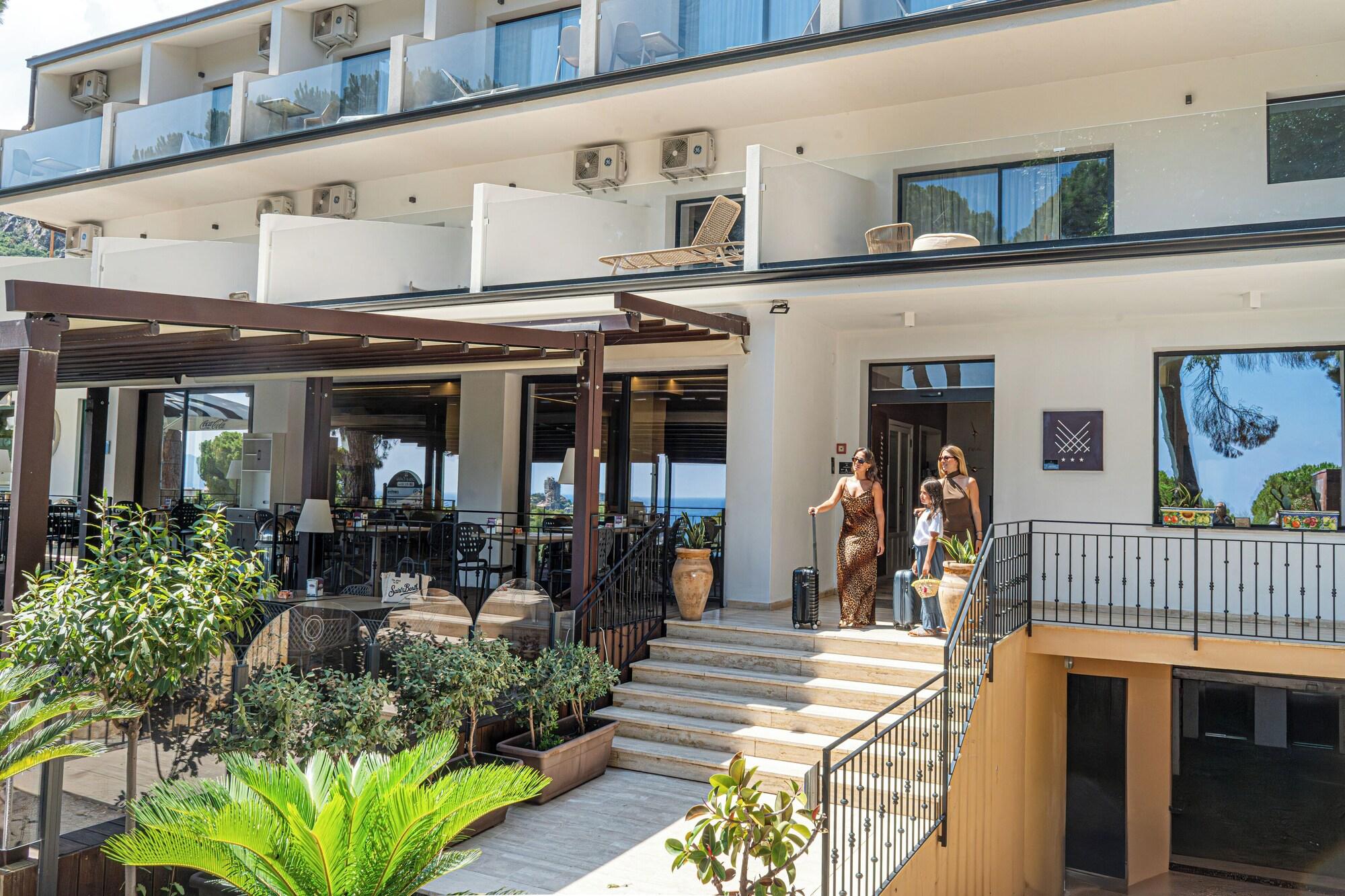 Varios Hotel Al Pescatore