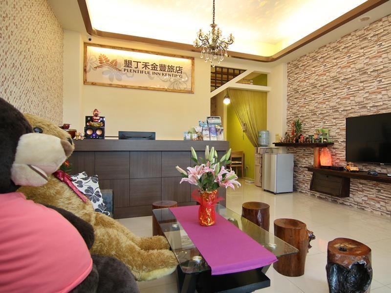 Vista Lobby Plentiful Inn