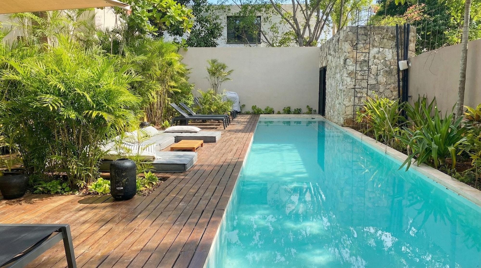 Vista Piscina Casa Tuut